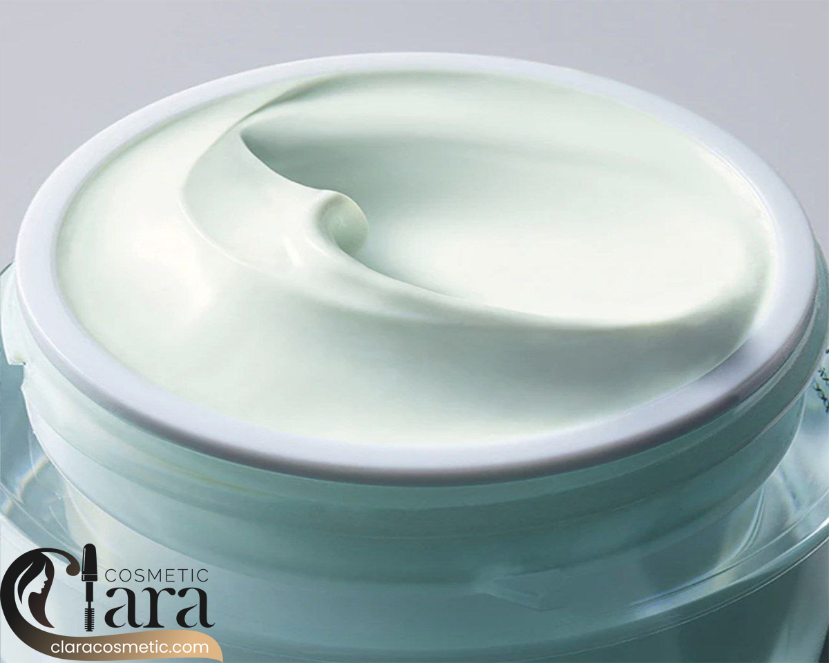 کرم روز آنتی اکسیدان و مرطوب کننده استی لادر