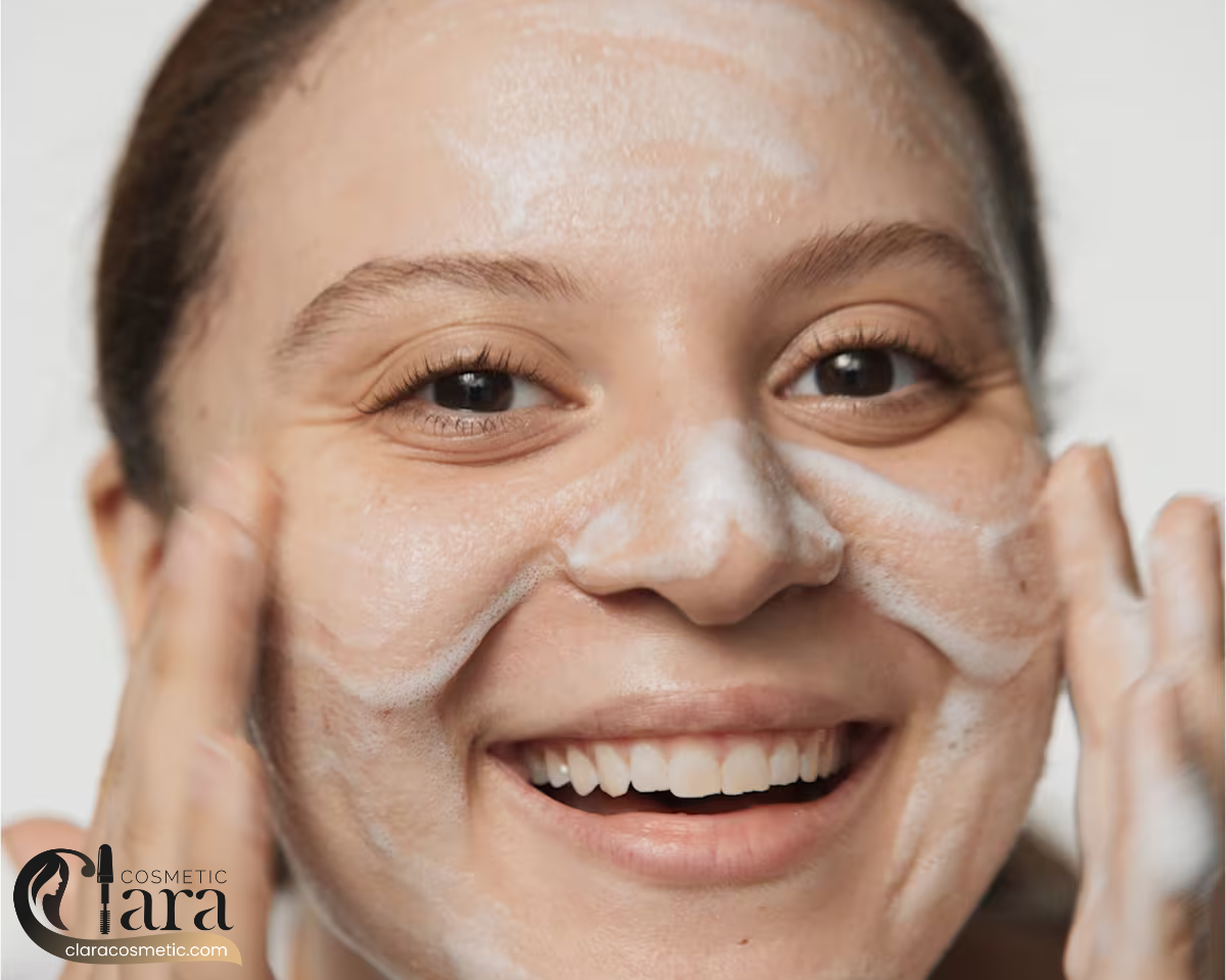 مناسب ترین قیمت شوینده صورت کلینیک در کلارا